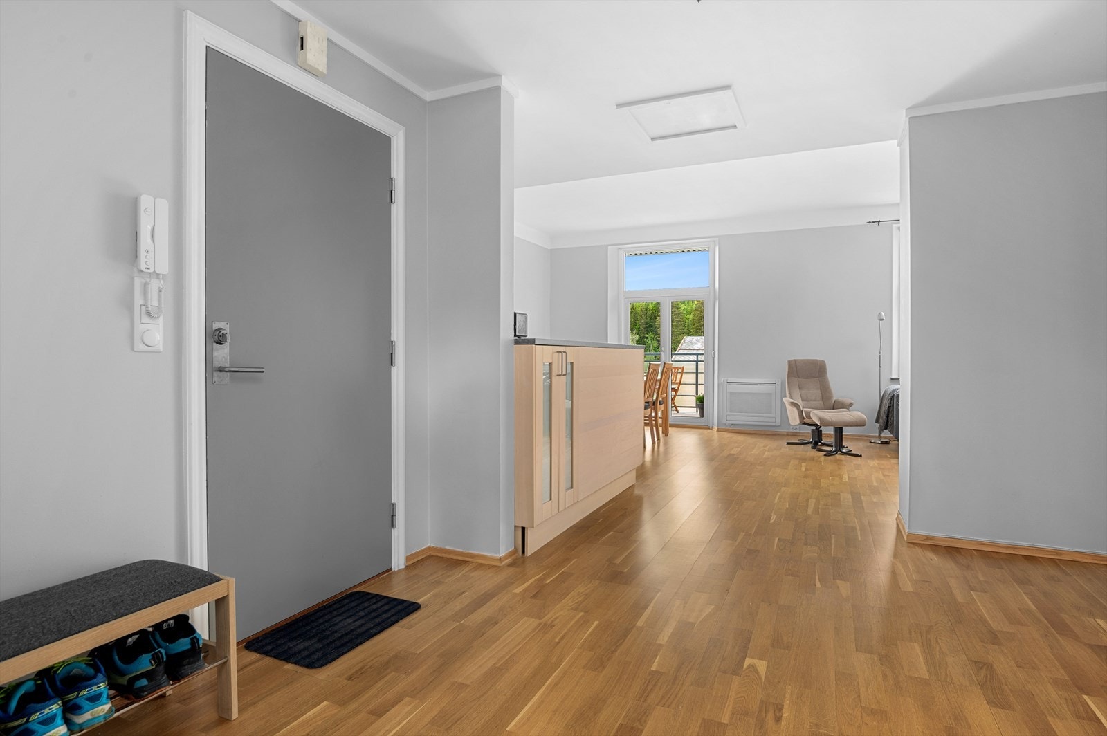 Gangen er også romslig på hele 11,5 m² byr den på gode muligheter for oppbevaring. Galleribilde