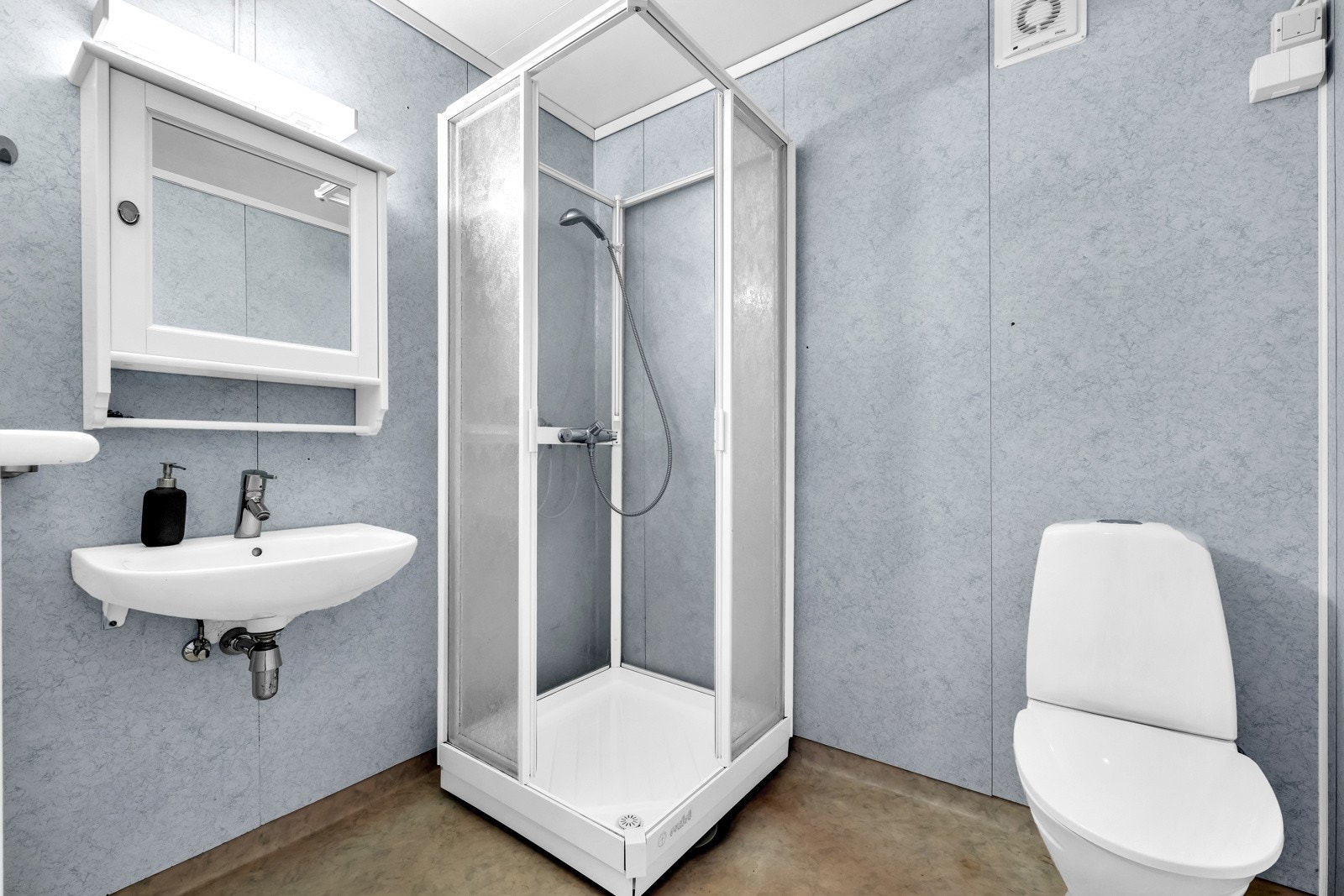 Bad i underetasje Galleribilde