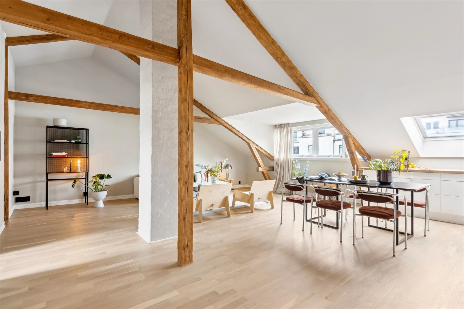 Den gode utformingen gir deg mulighet til å innrede oppholdsrommet etter eget ønske. Galleribilde