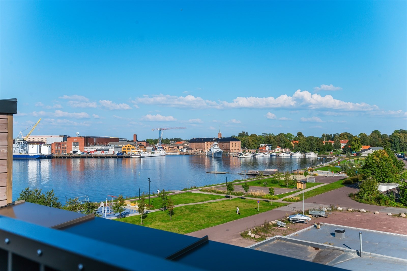 Utsikt til historiske Karljohansvern. Galleribilde