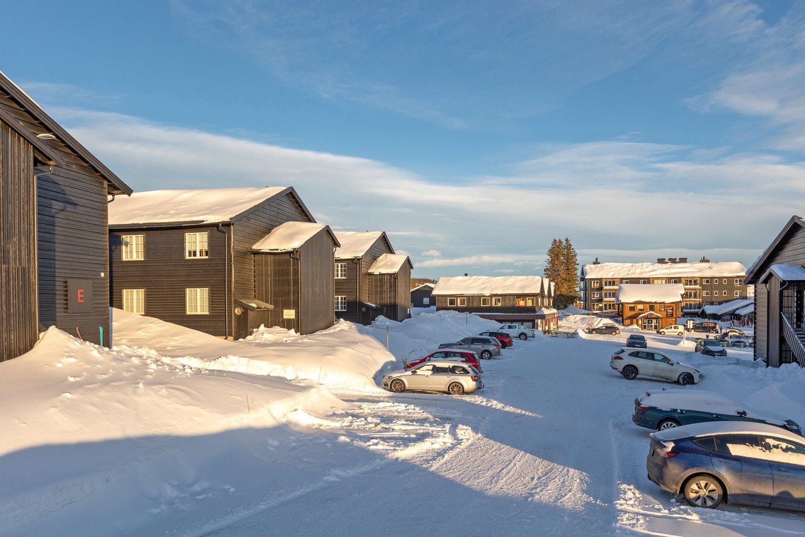 Leiligheten er en del av sameiet Skitorget med prima beliggenhet i bunnen av alpinbakken Galleribilde