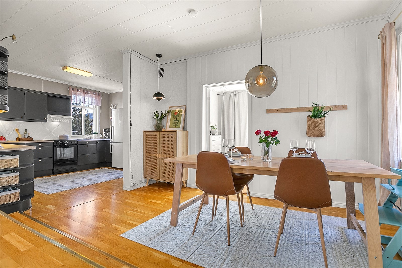 Åpen og luftig romfølelse. Galleribilde