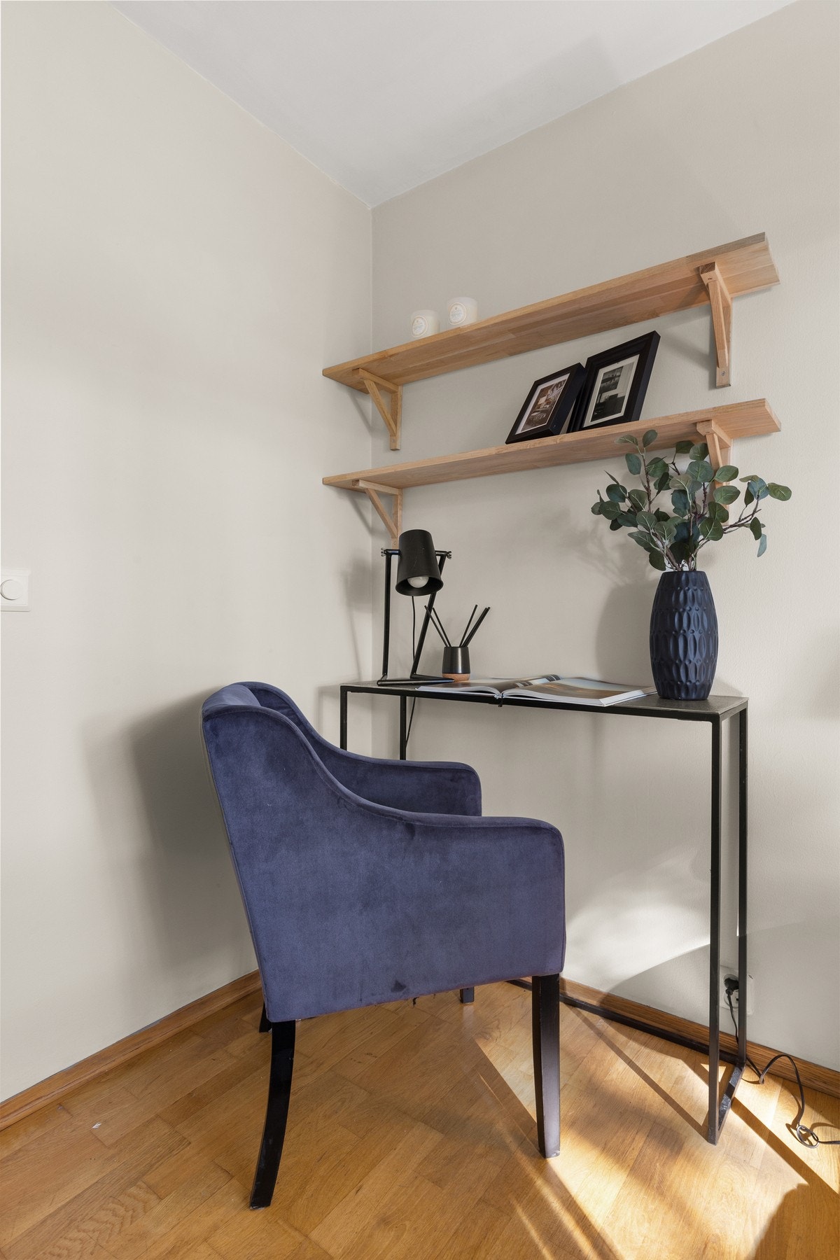God plass til kontor på soverom 2. Galleribilde