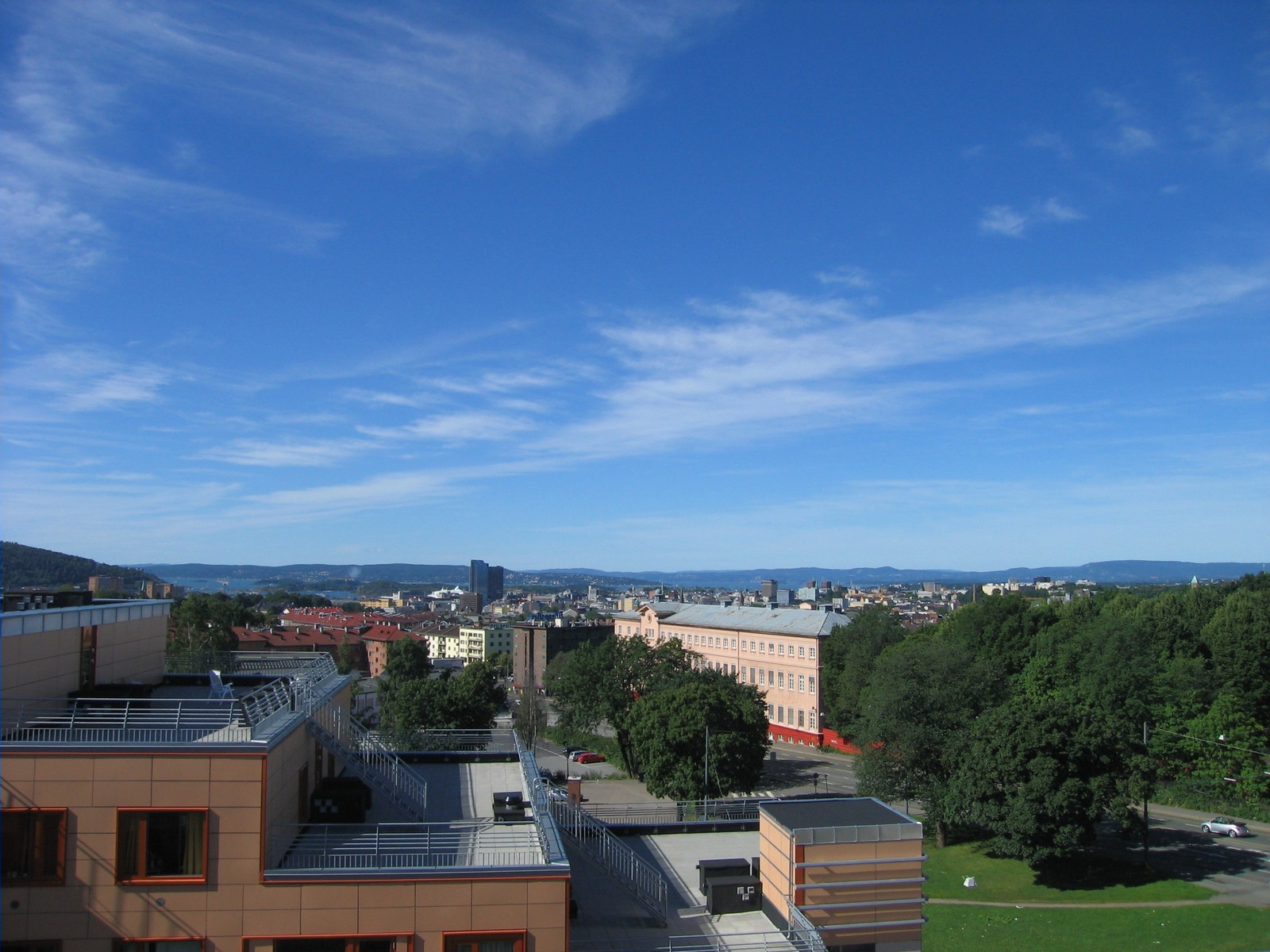 Utsikt fra takterrasse Galleribilde