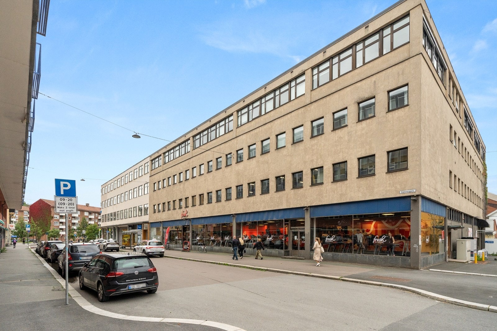 Dælenenggata, kort vei til en rekke servicetilbud. Galleribilde
