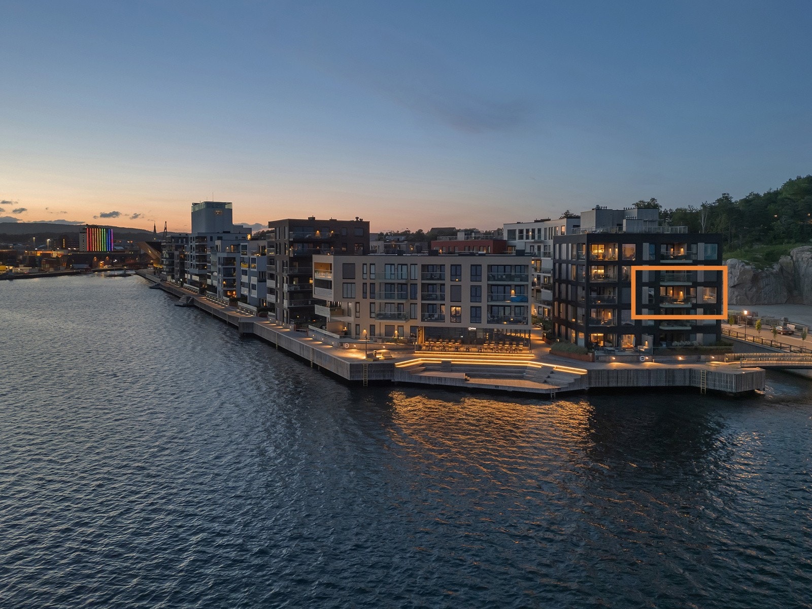 Unik beliggenhet i første rekke Galleribilde