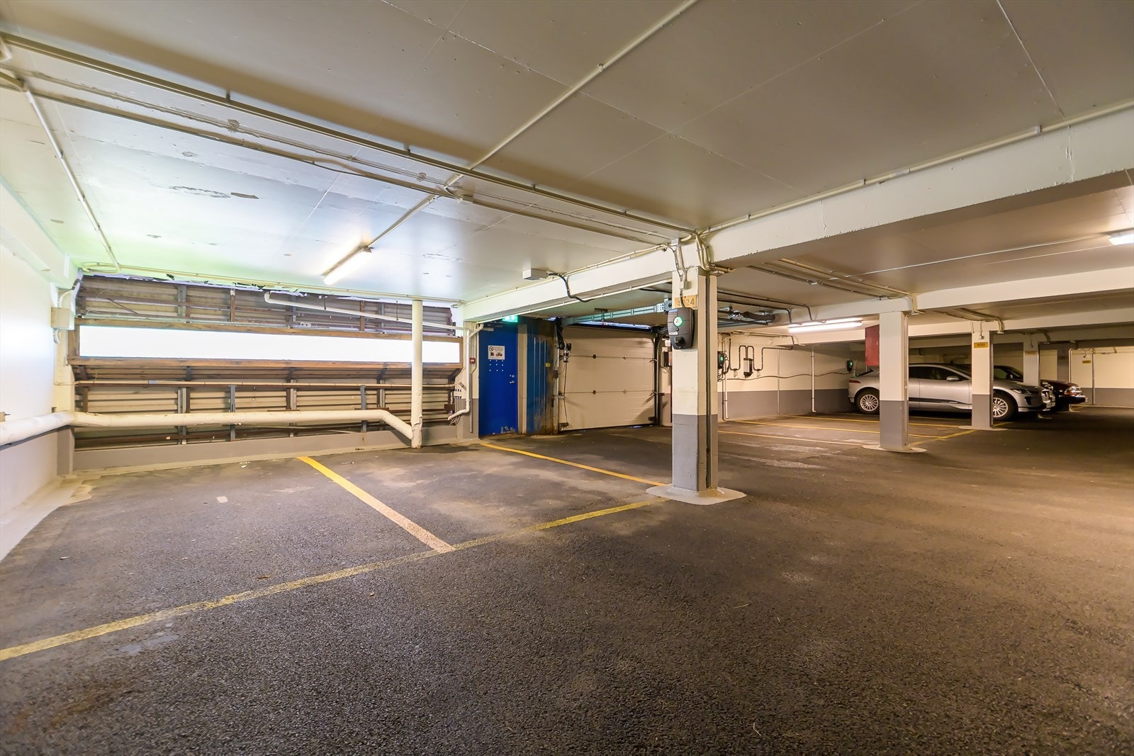 Det medfølger en parkeringsplass. Galleribilde