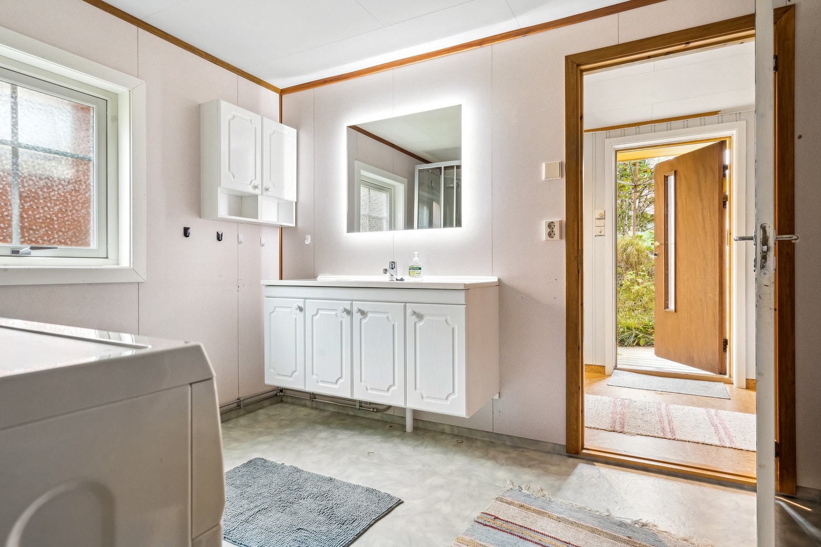 Lagringsplass i innredningen. Galleribilde