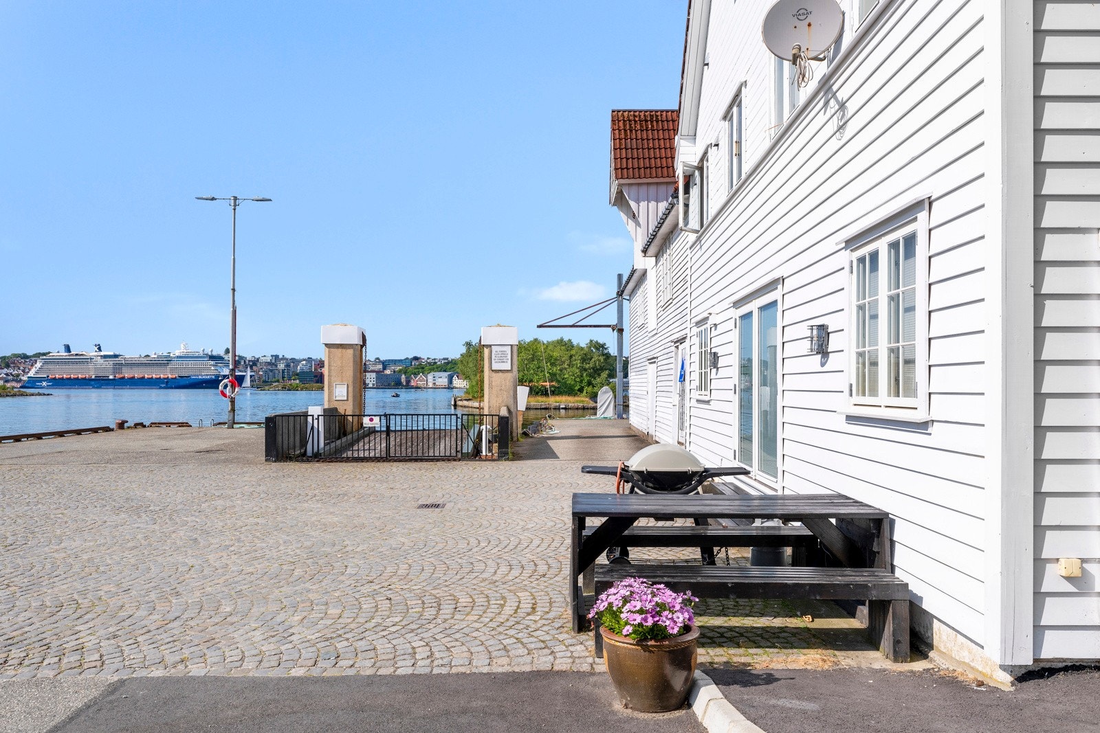 Her kan man virkelig nyte solrike sommerdager! Galleribilde