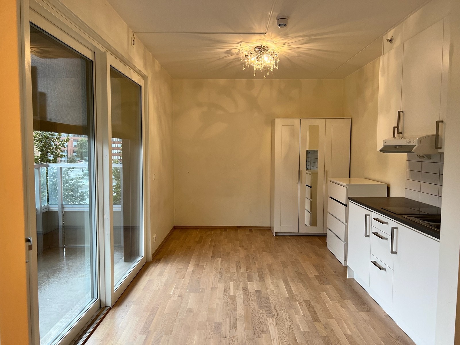 Stue/kjøkken/soverom Galleribilde