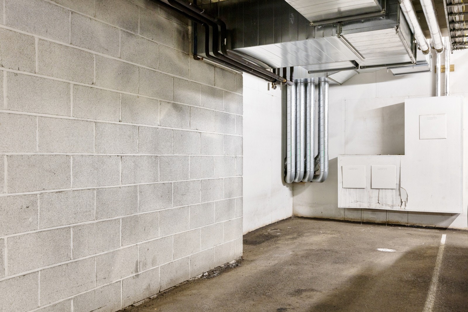 Leiligheten disponerer en garasjeplass med el-billader i felles garasjeanlegg. Galleribilde