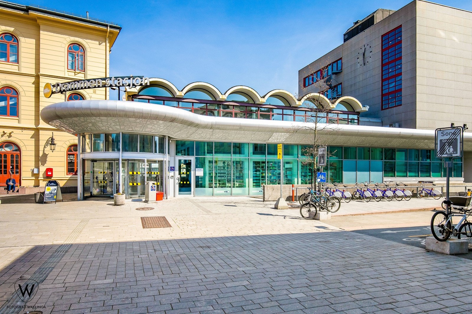 Det er ca. 4 min gange til togstasjonen. Galleribilde