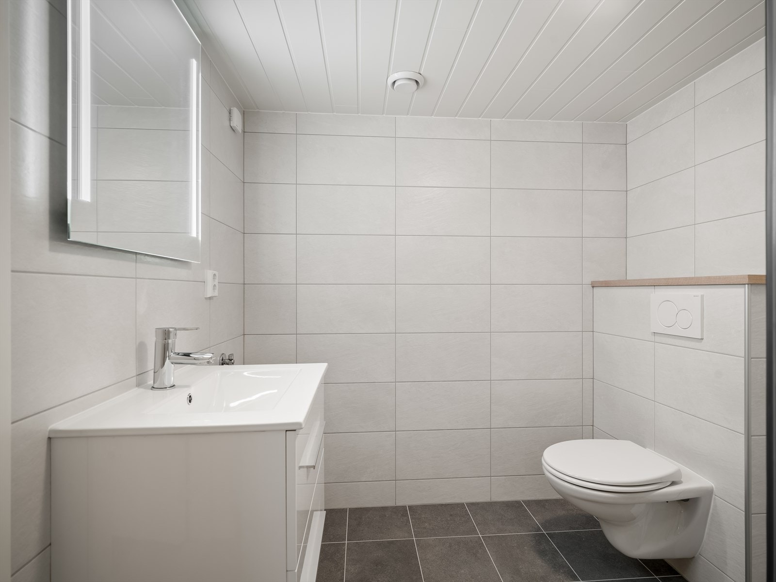 Disponibelt Galleribilde