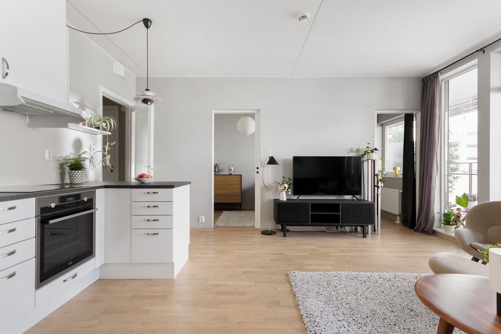 Fra stuen er det tilgang til soverommet Galleribilde