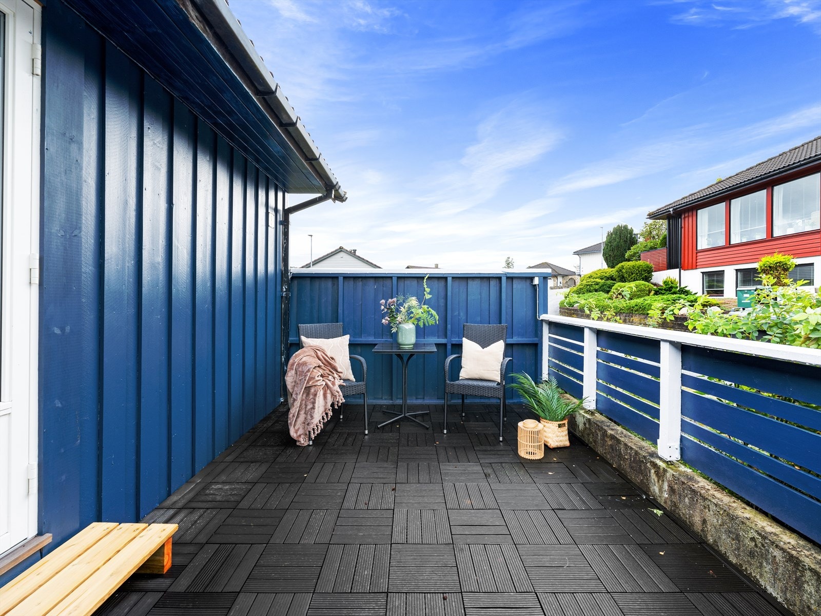 Terrasse ved inngangsparti Galleribilde