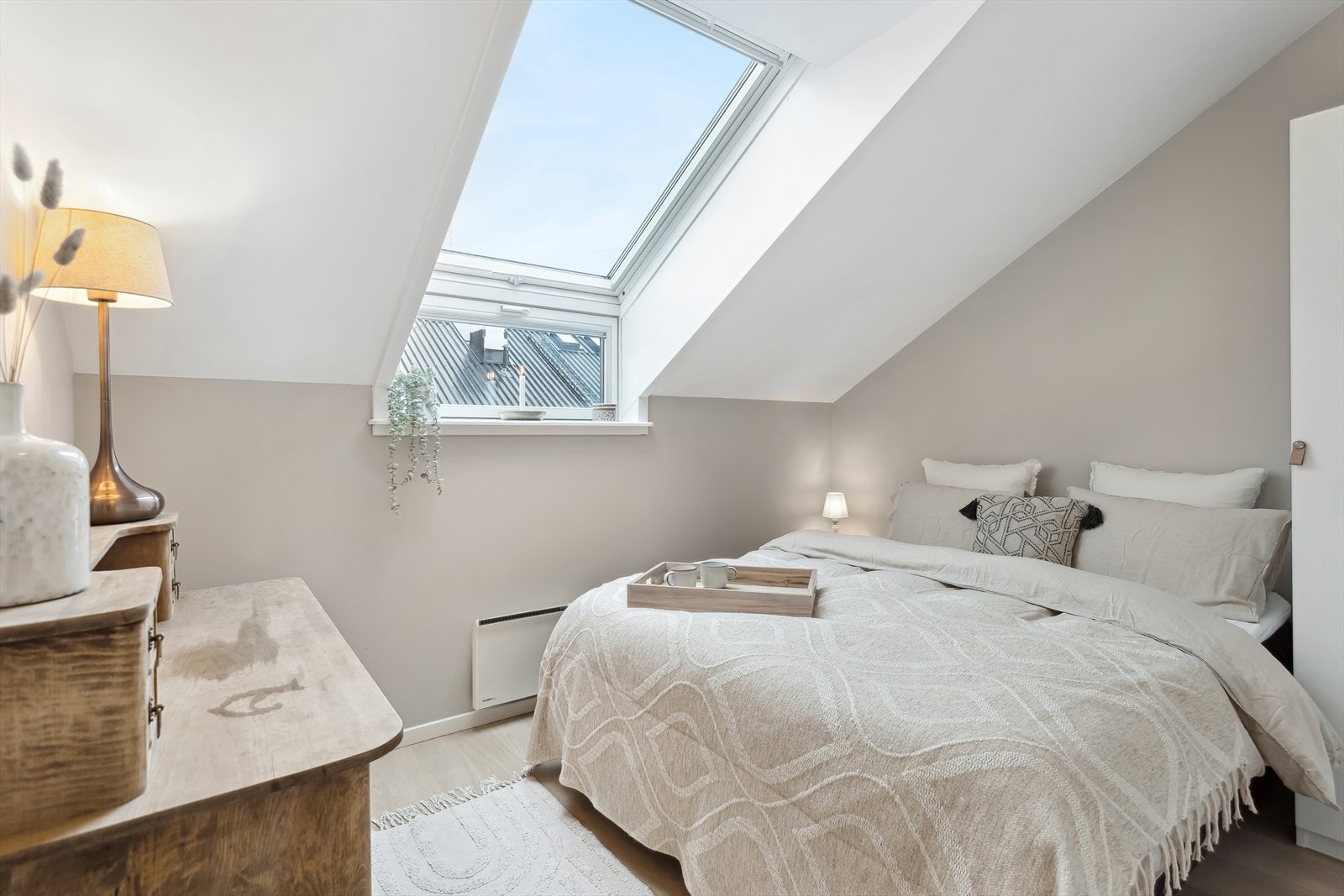 Leiligheten har to lyse og luftige soverom. Galleribilde