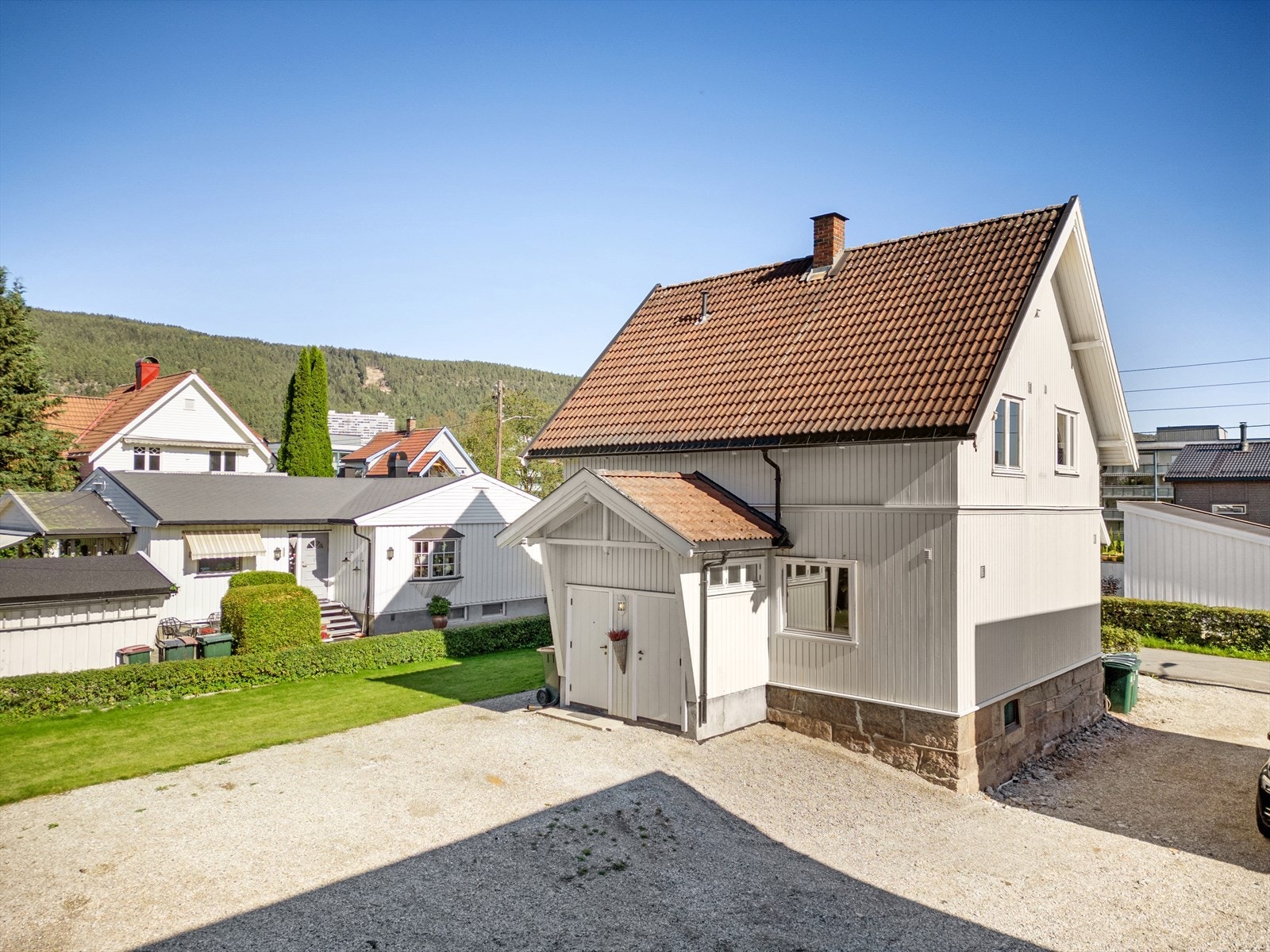 Velkommen til denne moderne og nyoppussede boligen på Åssiden! Galleribilde