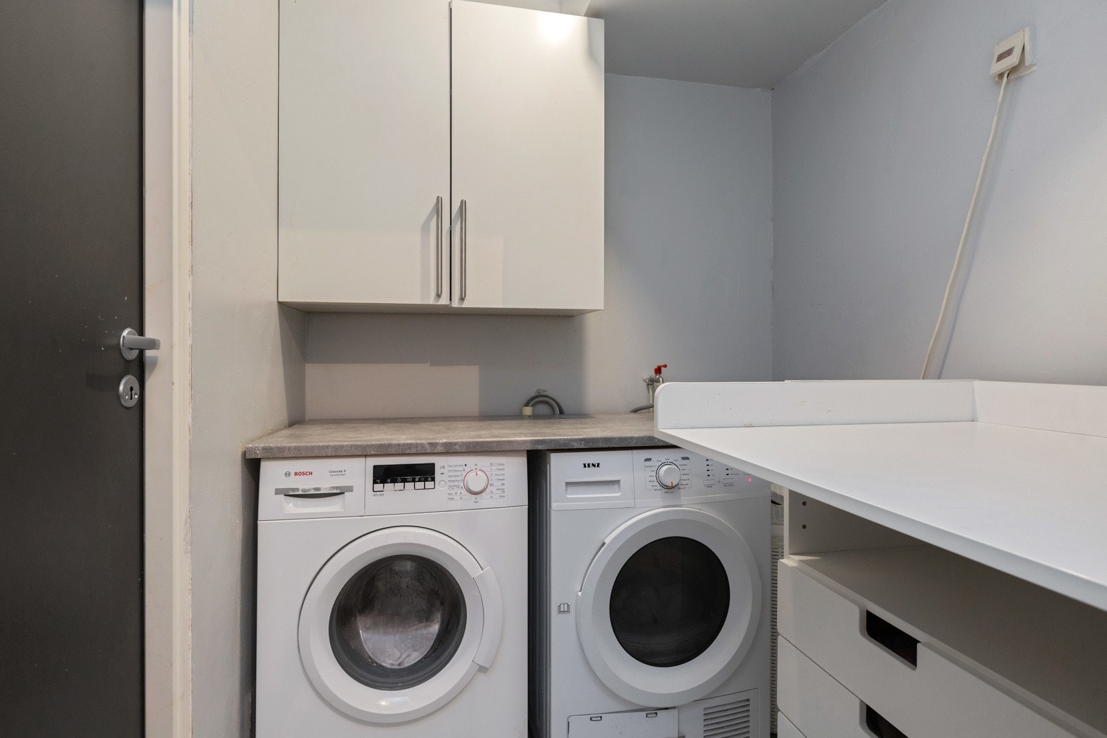 Vaskerom Galleribilde