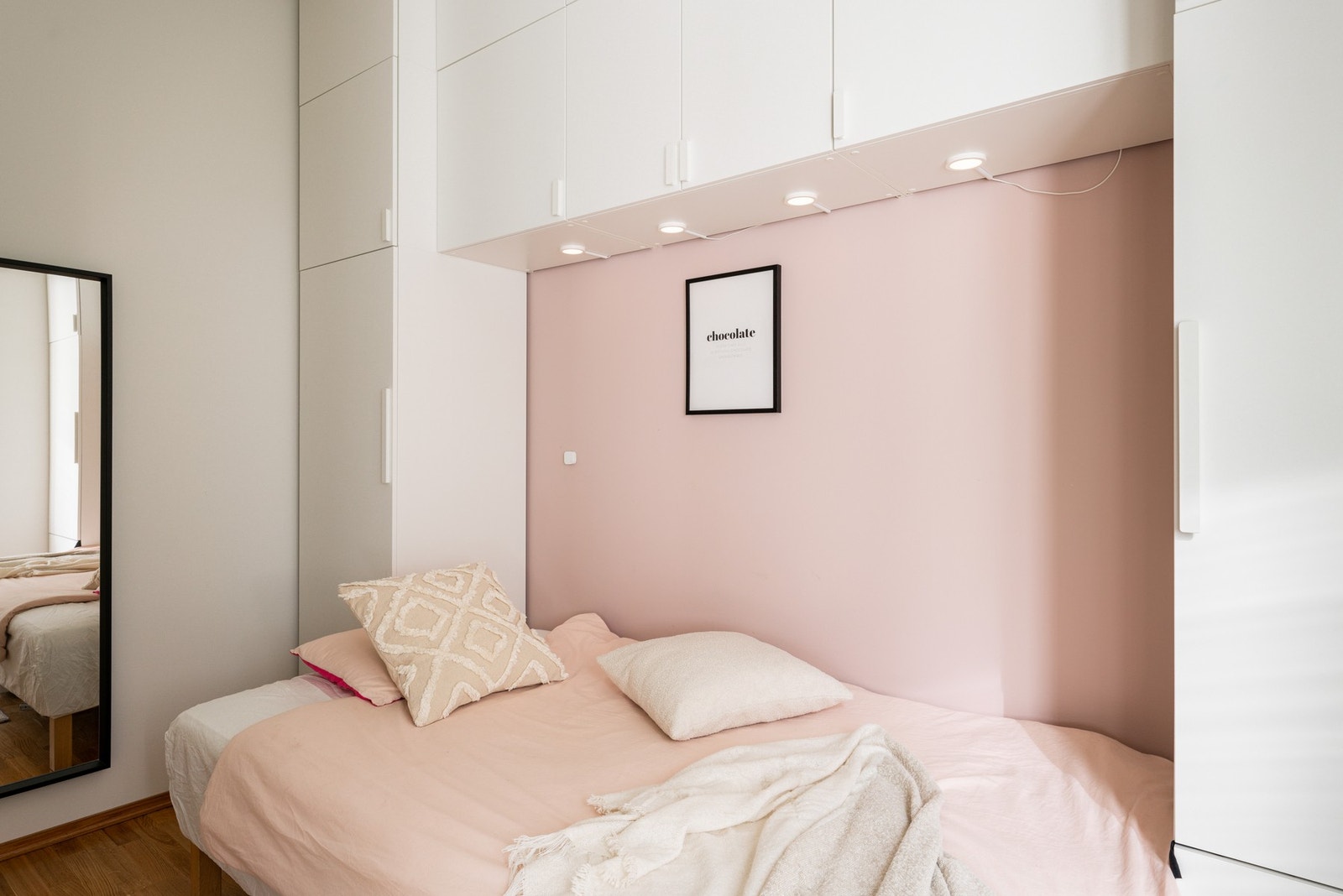 Soverom 2 er perfekt som gjesterom, barnerom eller hjemmekontor. Galleribilde