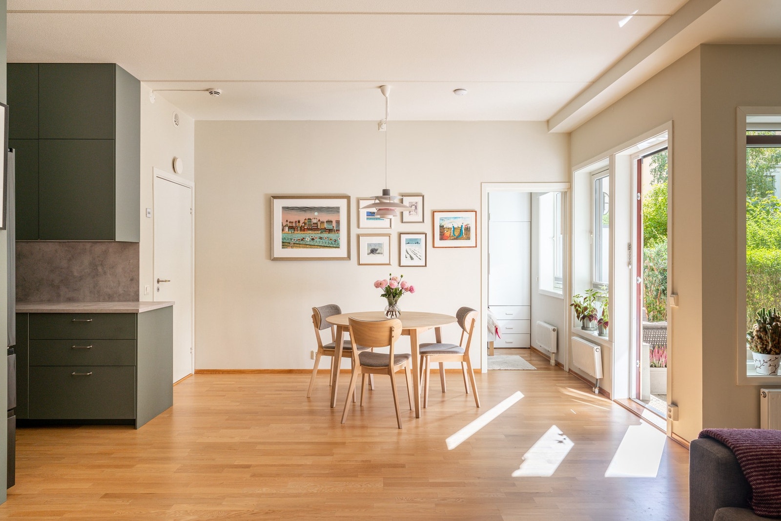 Dette er en tiltalende og usjenert 3-roms leilighet med attraktiv beliggenhet! Galleribilde