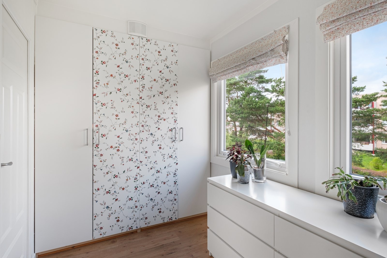 Dette soverommet er det noen som har implementert inn i stuen. Galleribilde