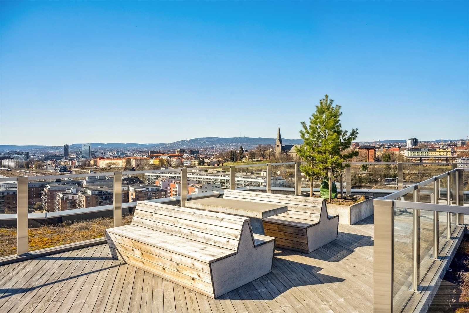 Takterrasse med fantastisk utsikt i 9.etasjen. Galleribilde