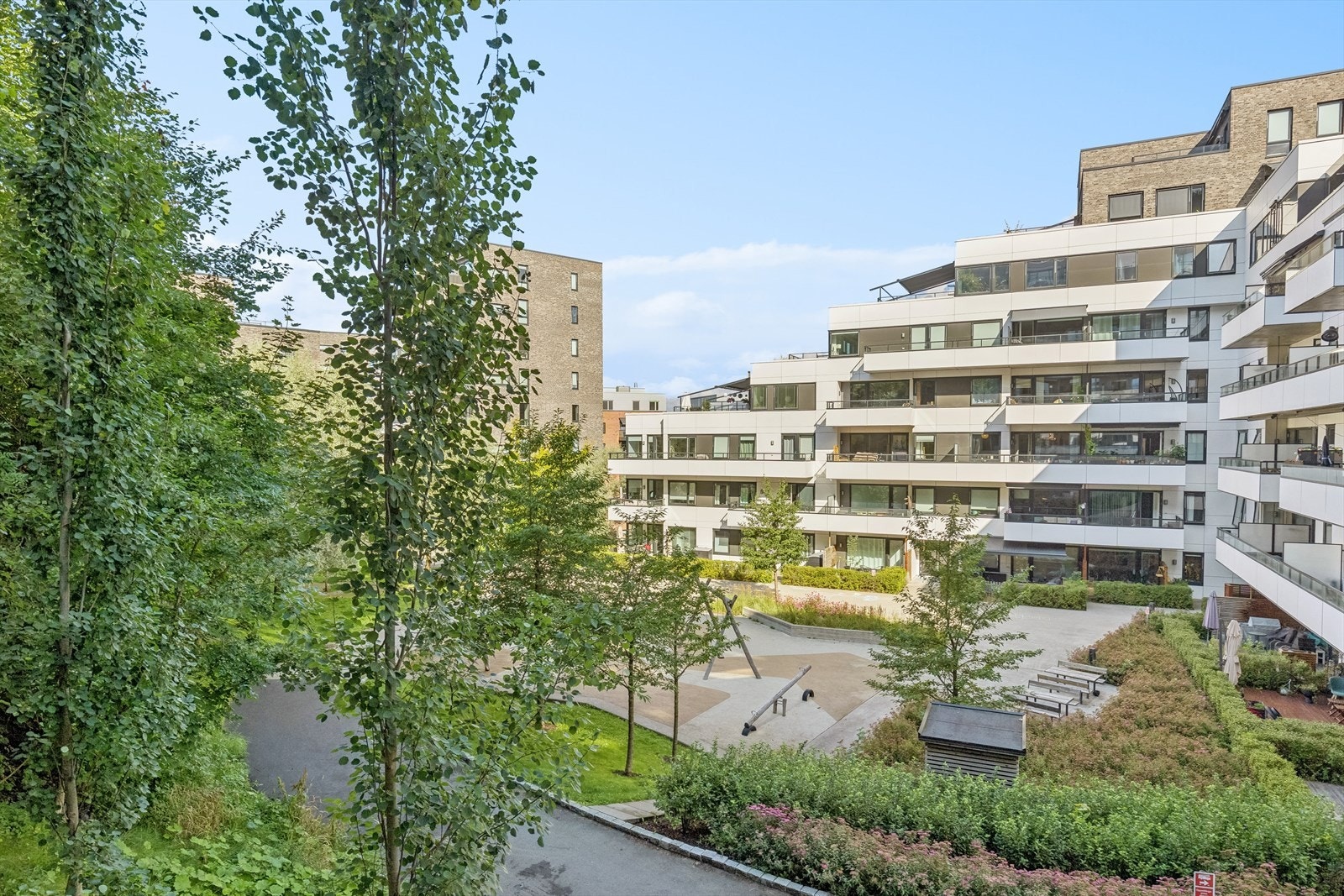 Fint og åpent utsyn fra terrassen. Galleribilde