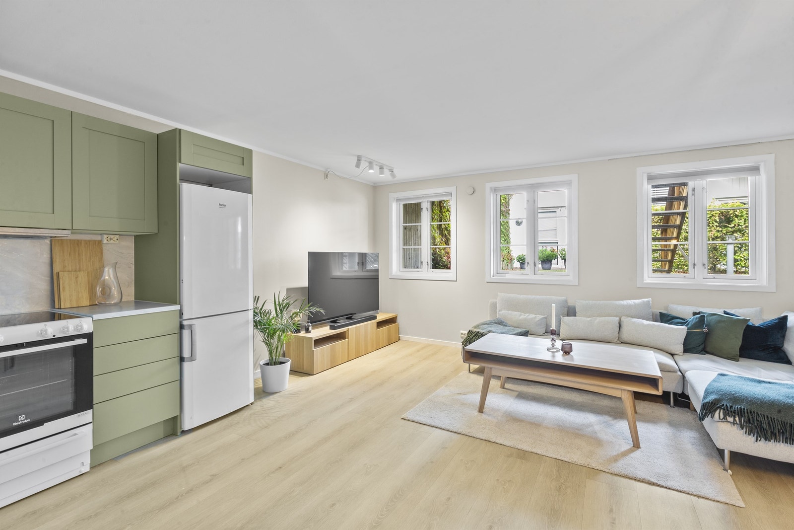 Leiligheten er gjennomgående, og ligger inn mot stille bakgård. Galleribilde