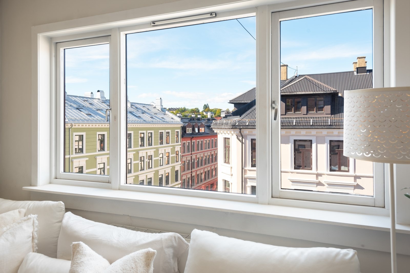 Luftig utsyn og lite innsyn. Galleribilde