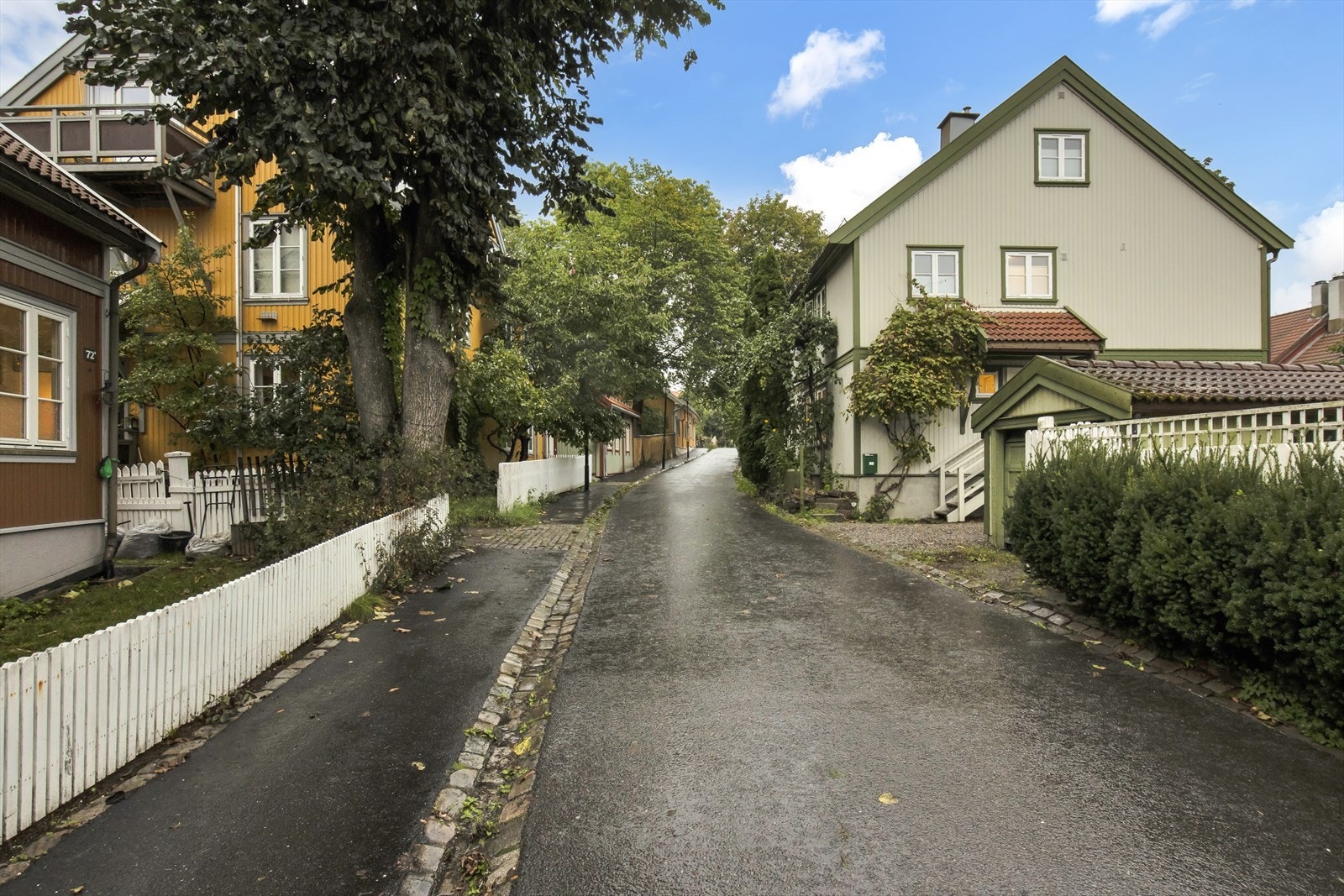 Maridalsveien blir til en gågate litt lenger opp ved trehusbebyggelsen. Galleribilde