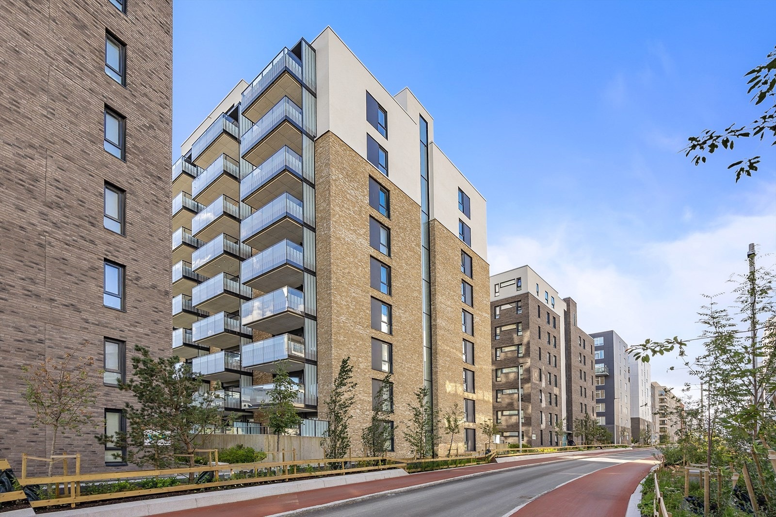 Flott beliggenhet på Løren med godt og variert servicetilbud i kort avstand fra eiendommen Galleribilde