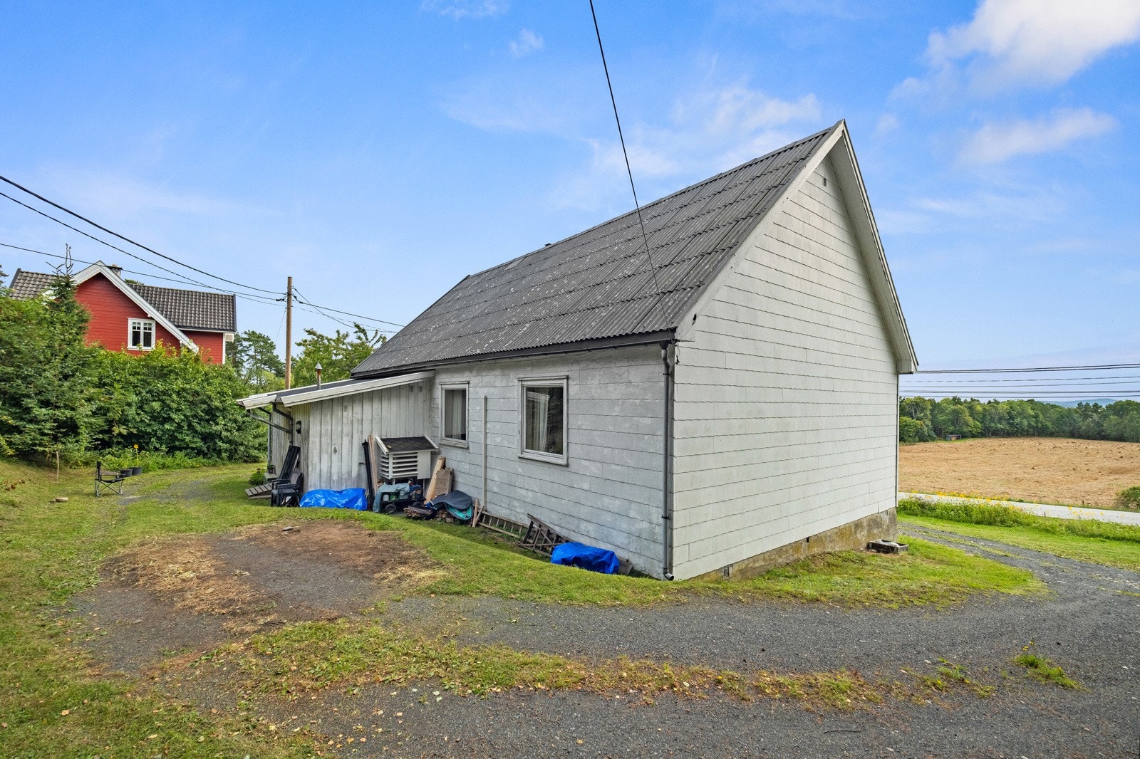 Parkeringen på egen tomt Galleribilde