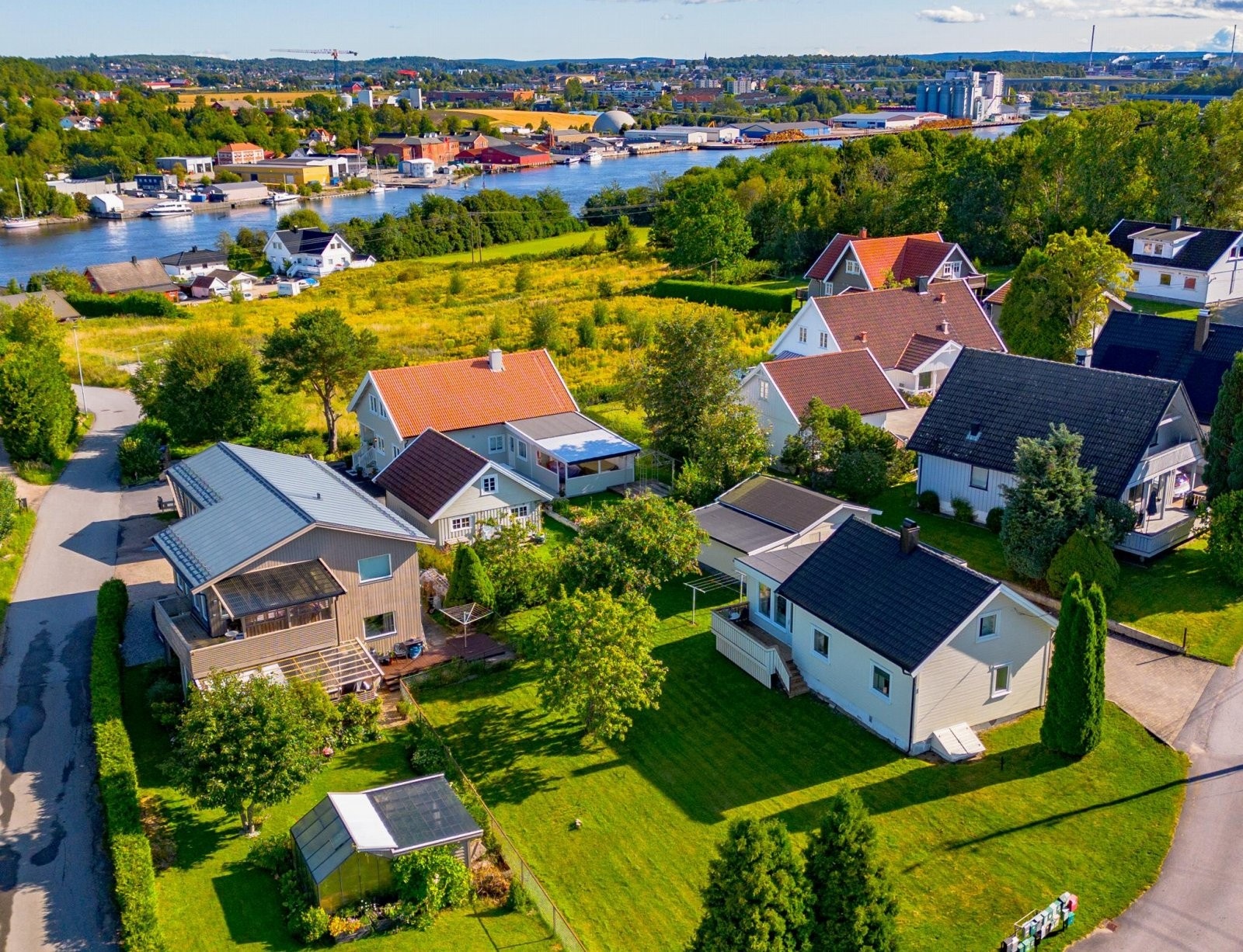 Helge Børsand i Holmskau & Partners gleder seg til å vise deg Barkveien 1 Galleribilde