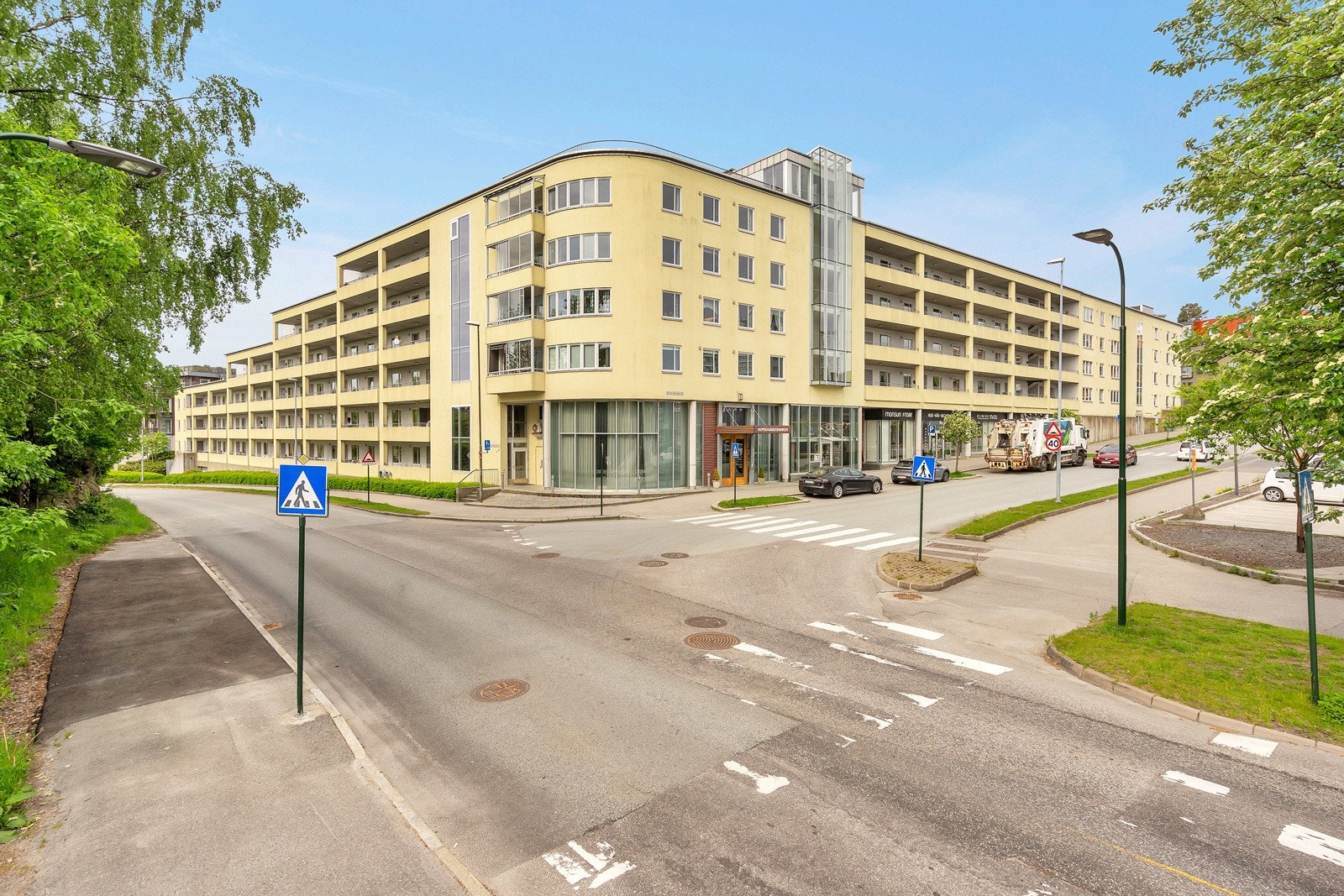 Hovedgårdsparken Borettslag er veldrevet og en plass beboerne trives Galleribilde