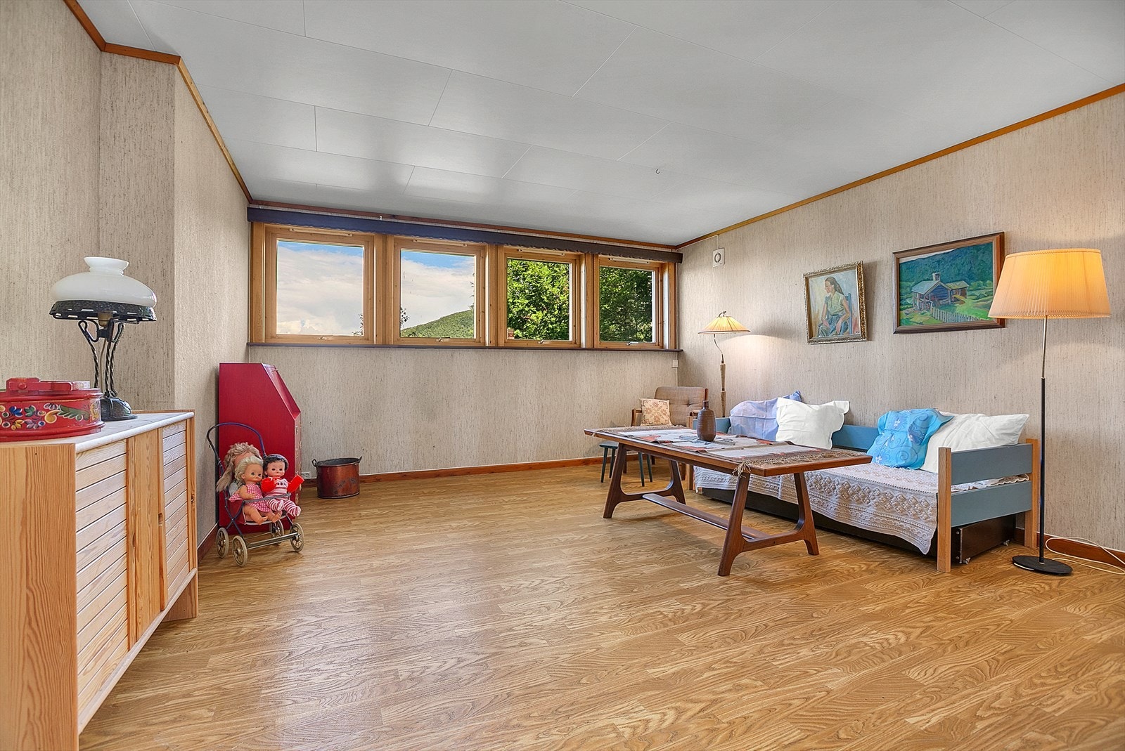 Romslig kjellerstue Galleribilde