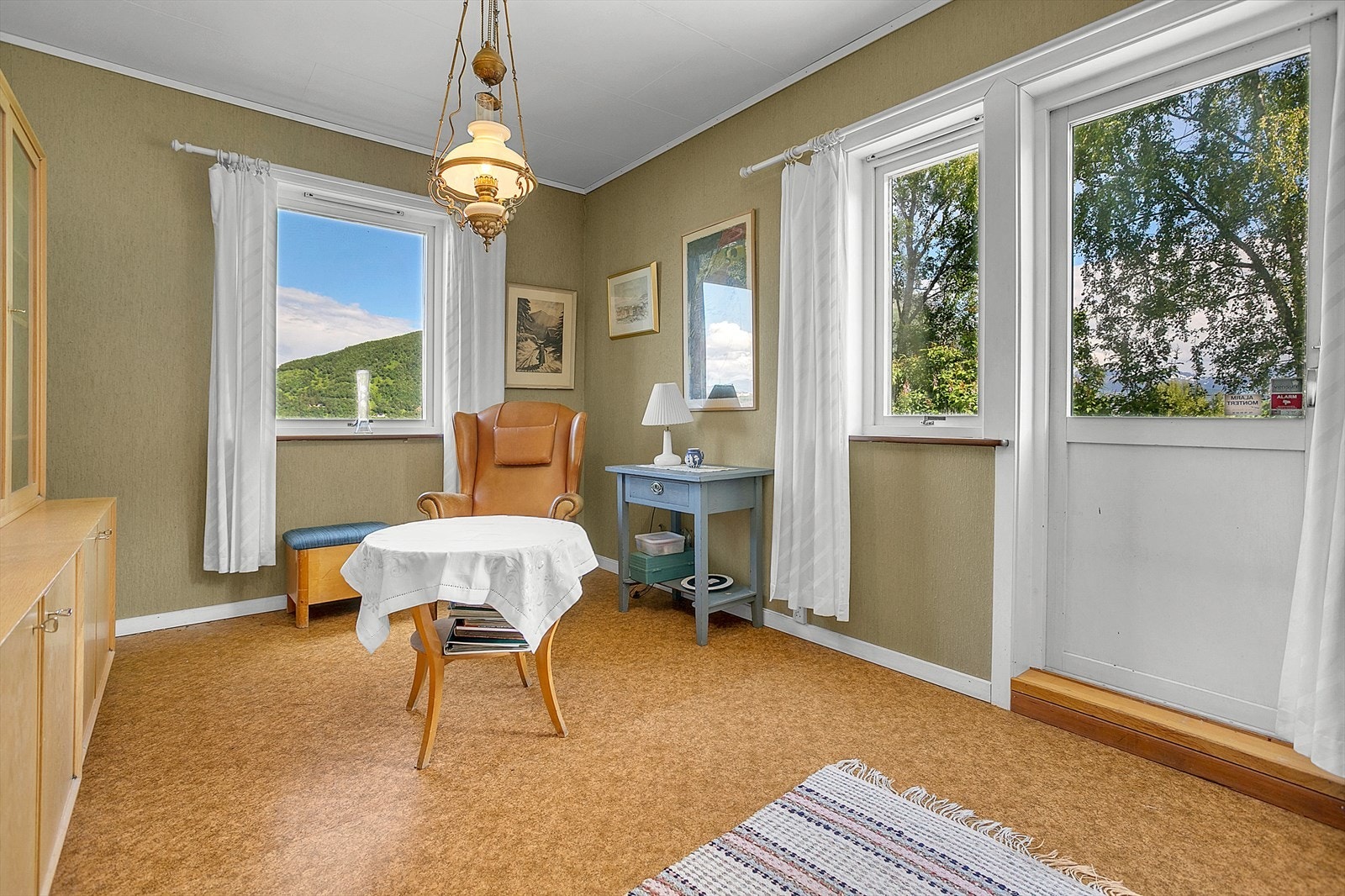 Soverommet i hovedetasje har vært benyttet som kontor. Galleribilde