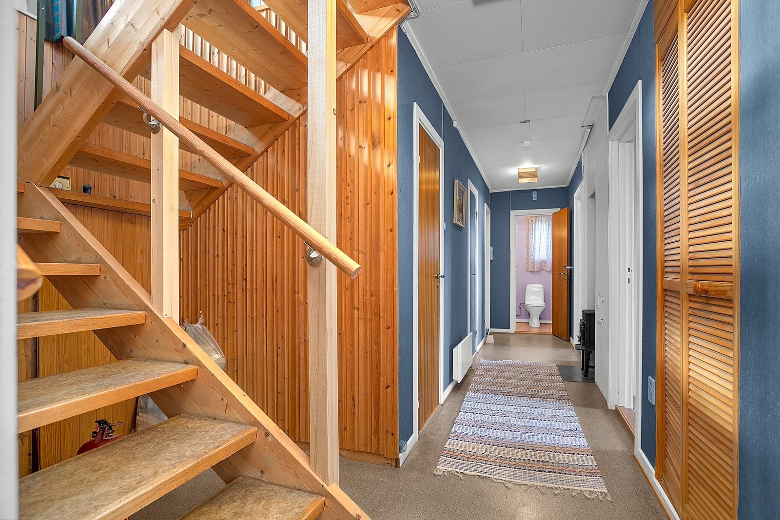 Gang i underetasje Galleribilde