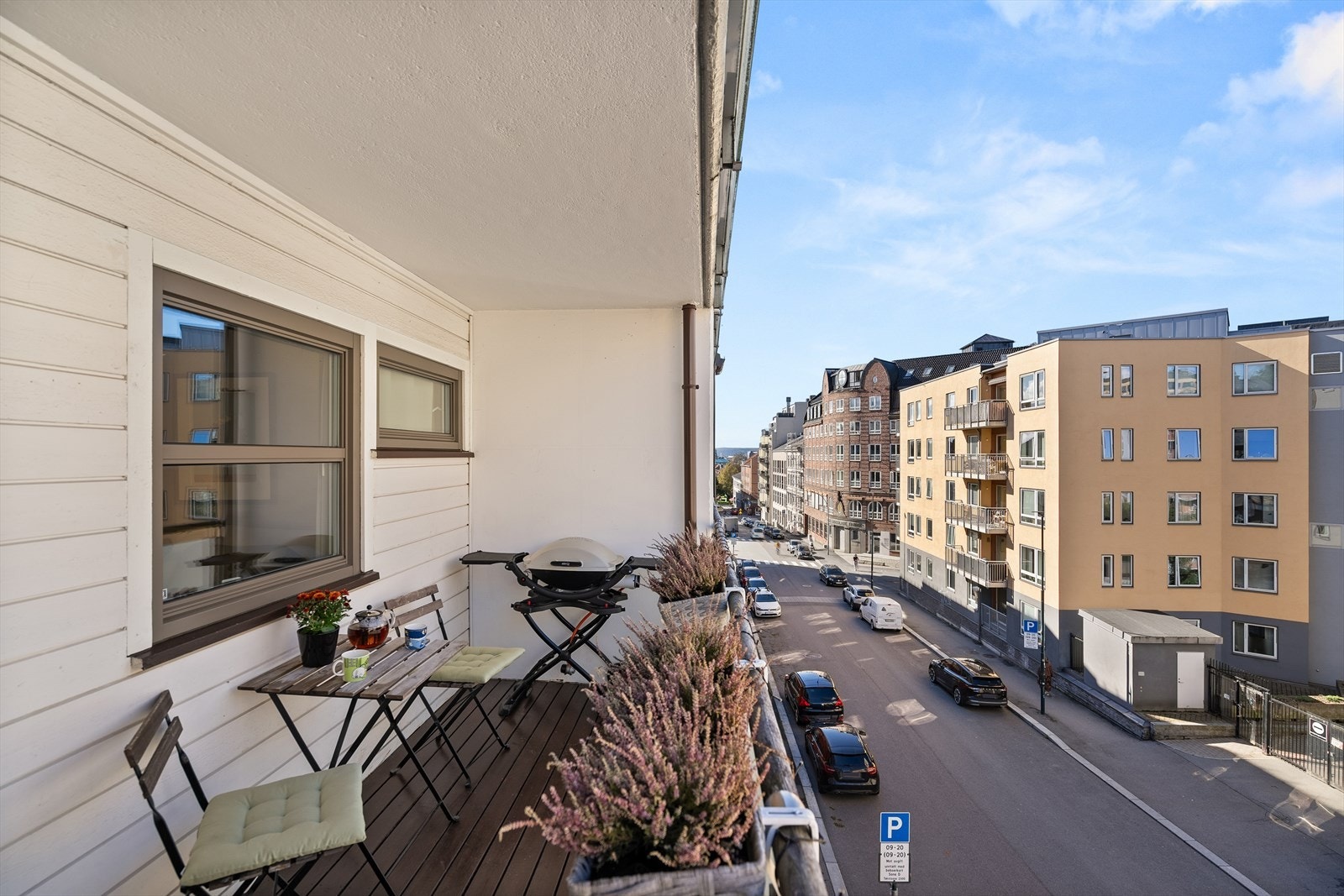 Nyt ettermiddagssolen etter en lang dag på jobb. Galleribilde