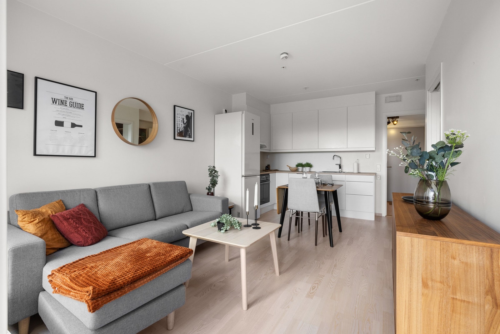 Lave felleskostnader med a-konto varmtvann og fyring, samt fibernett inkludert. Galleribilde
