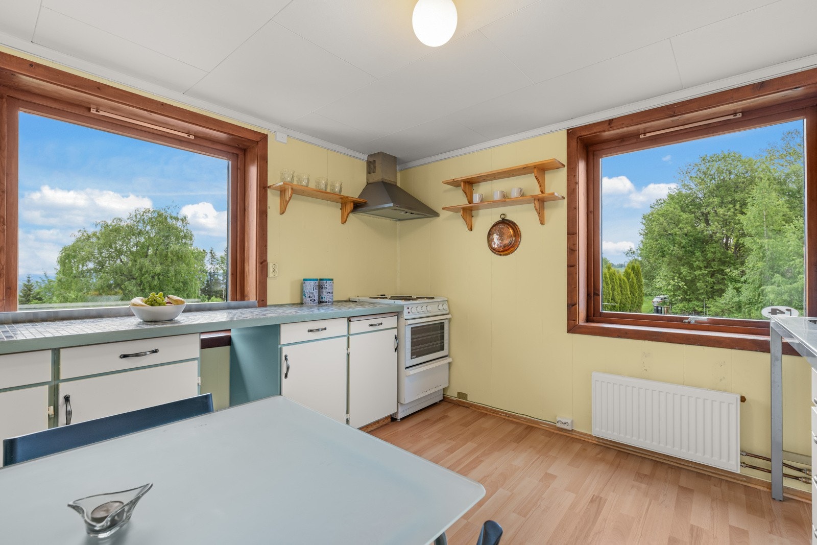 Hovedbygning Stor leilighet i 2.etg, kjøkken Galleribilde