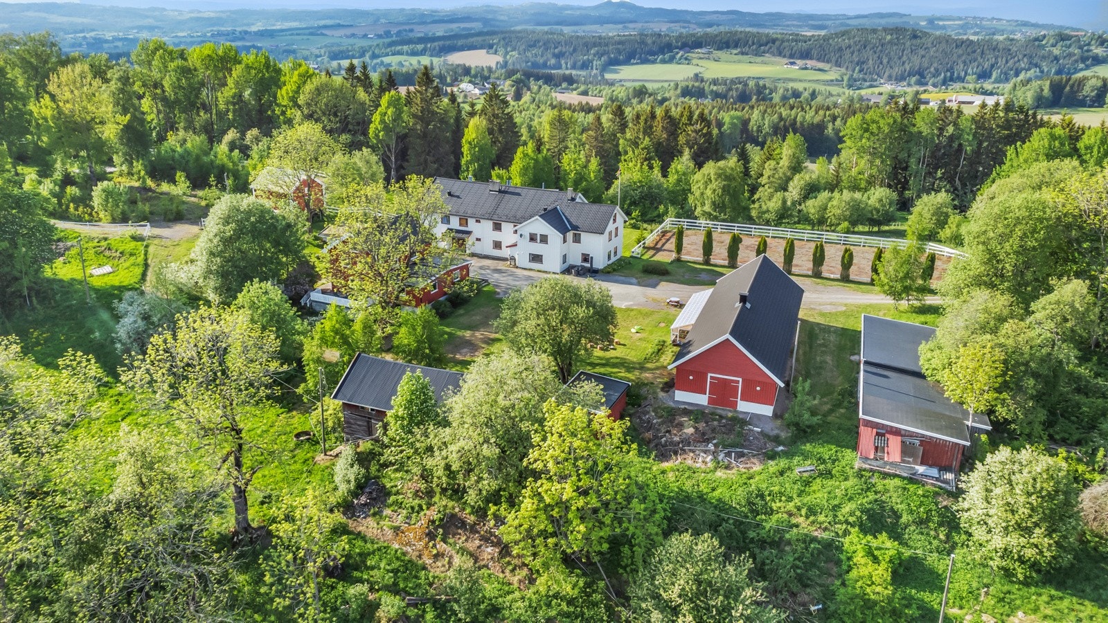 Dronebilde Galleribilde