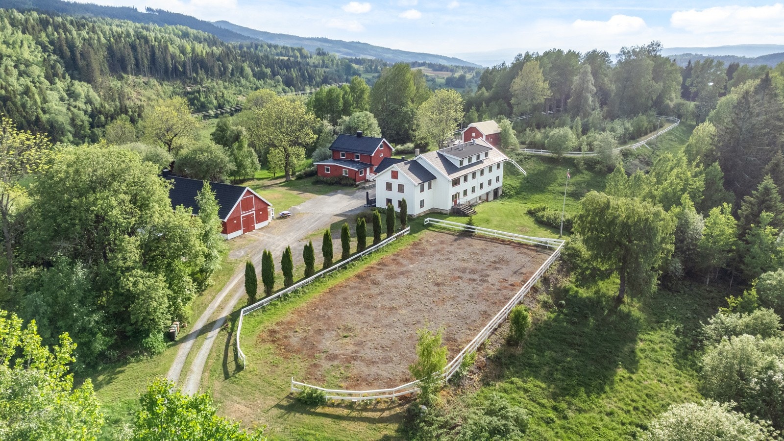 Dronebilde Galleribilde