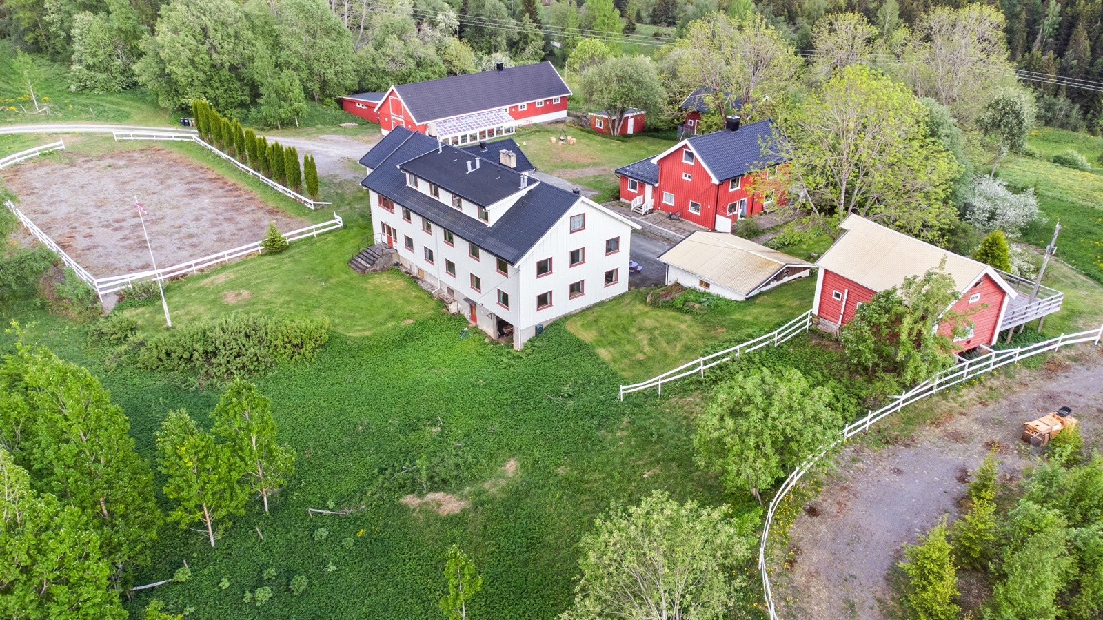 Drone tunet og baner Galleribilde