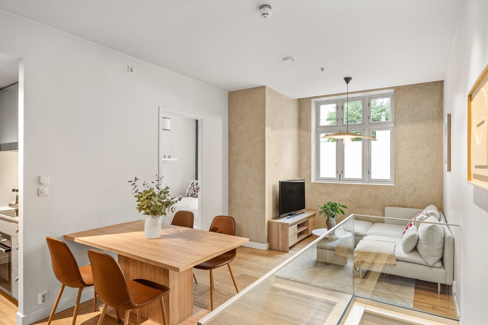 Moderne og praktisk leilighet fra 2014 med 2 soverom, bad, kjøkken og eget vaskerom! Galleribilde