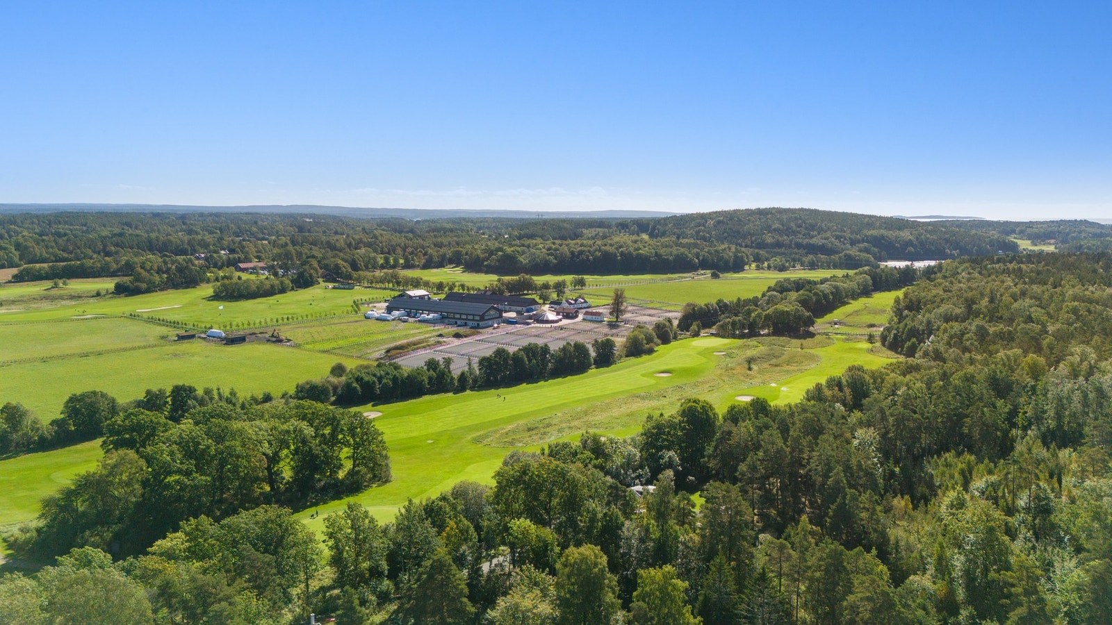 Og rett i bakkant av bolig finner du Evje golfbane en rusletur unna Galleribilde