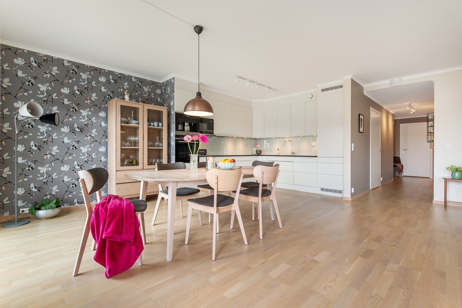 Her kan du ha hele familien og venner på besøk til et stort selskap Galleribilde