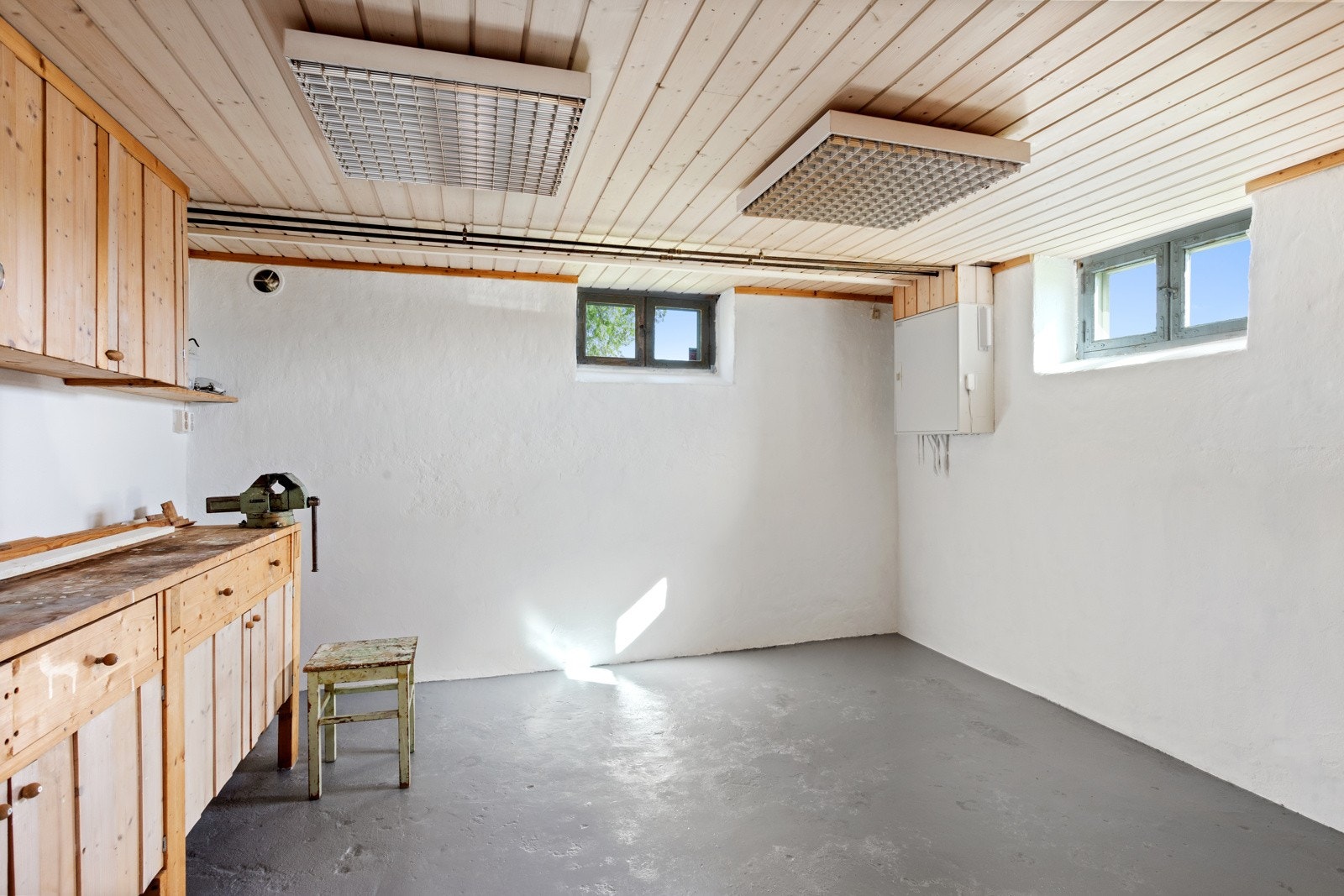 Ett rom i kjelleren har vært benyttet som snekkerbod Galleribilde
