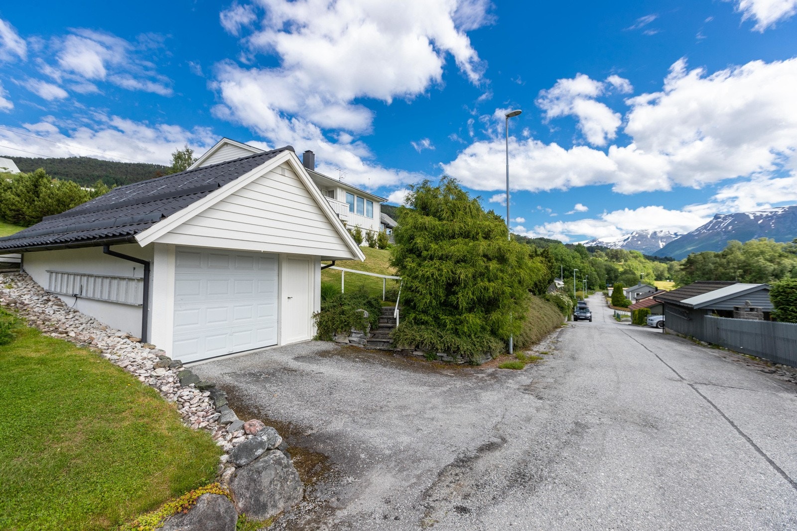 Tilkomstveg frå Nedre Hovden Galleribilde