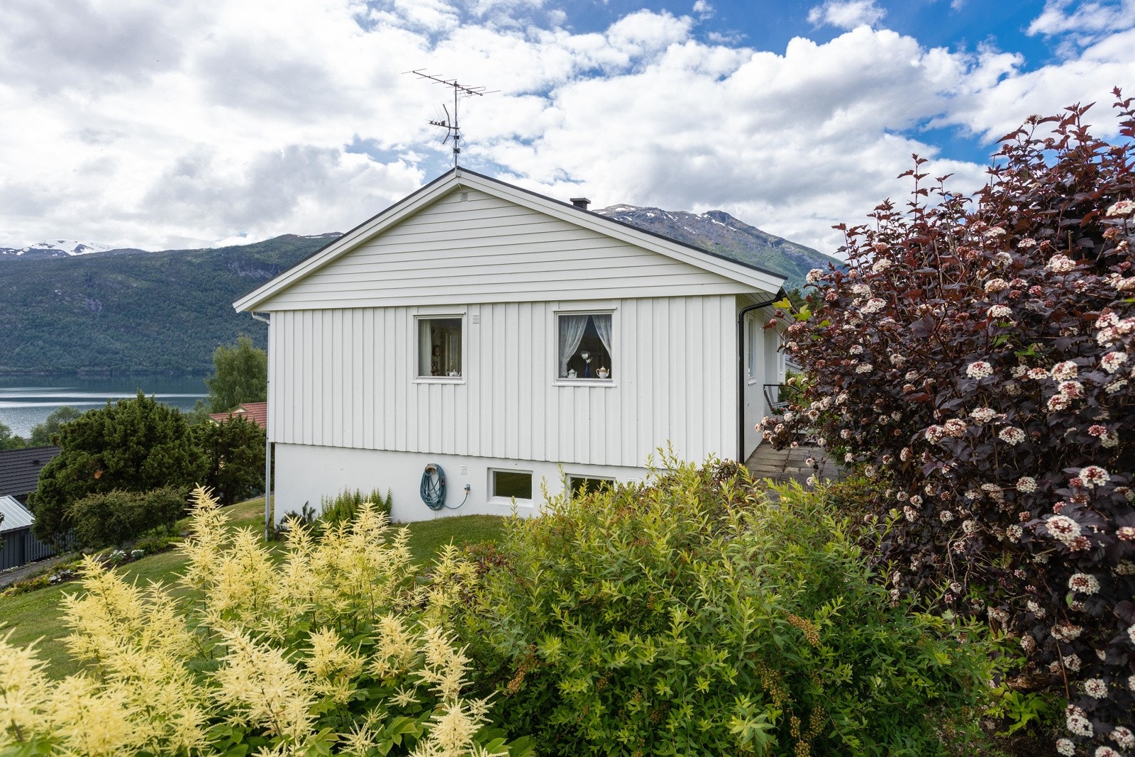 Fasade mot aust Galleribilde