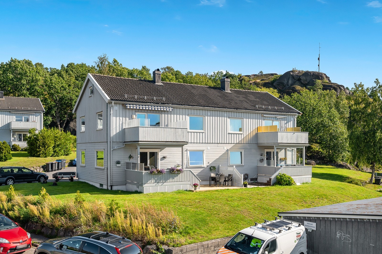 Leiligheten ligger i 2. etasje til venstre Galleribilde